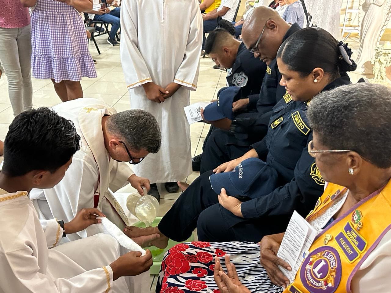 The Panama parish community gathered in faith and service